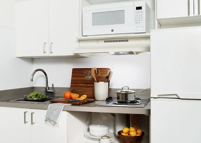 Intown Suites Extended Stay Chesapeake Va - Greenbrier Road